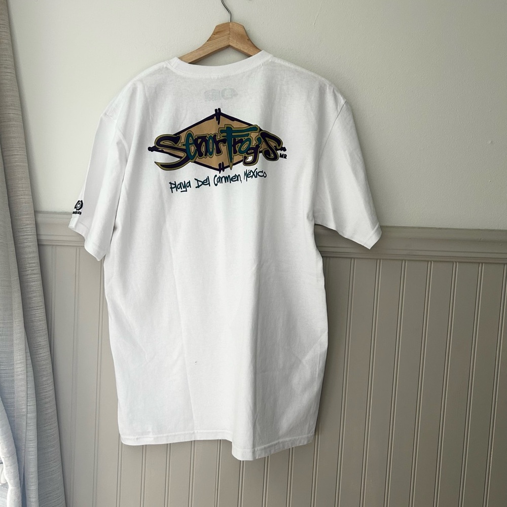 Senor Frogs Men’s Large White Graphic Tee Playa Del Carmen Mexico Logo Shirt